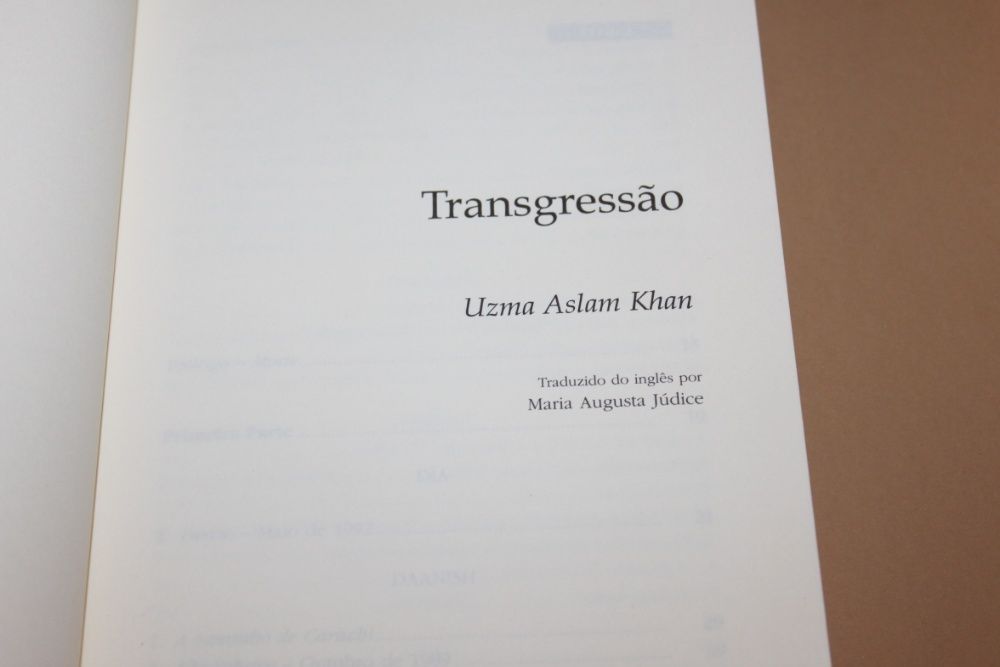 Transgressão// Uzma Aslam Klan