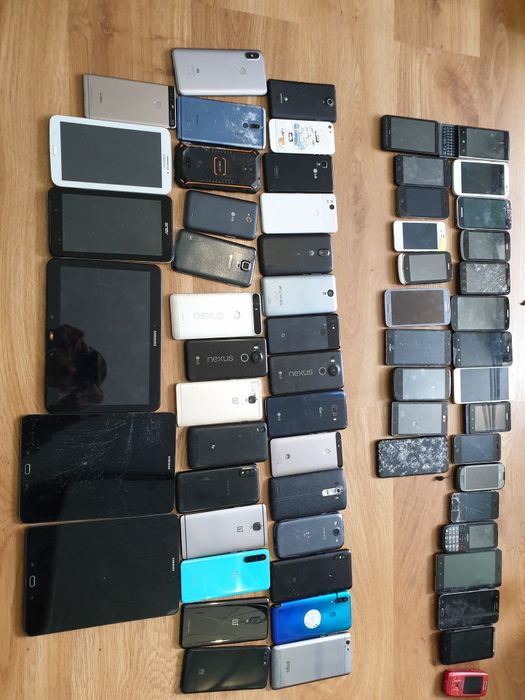 Телефони під відновлення