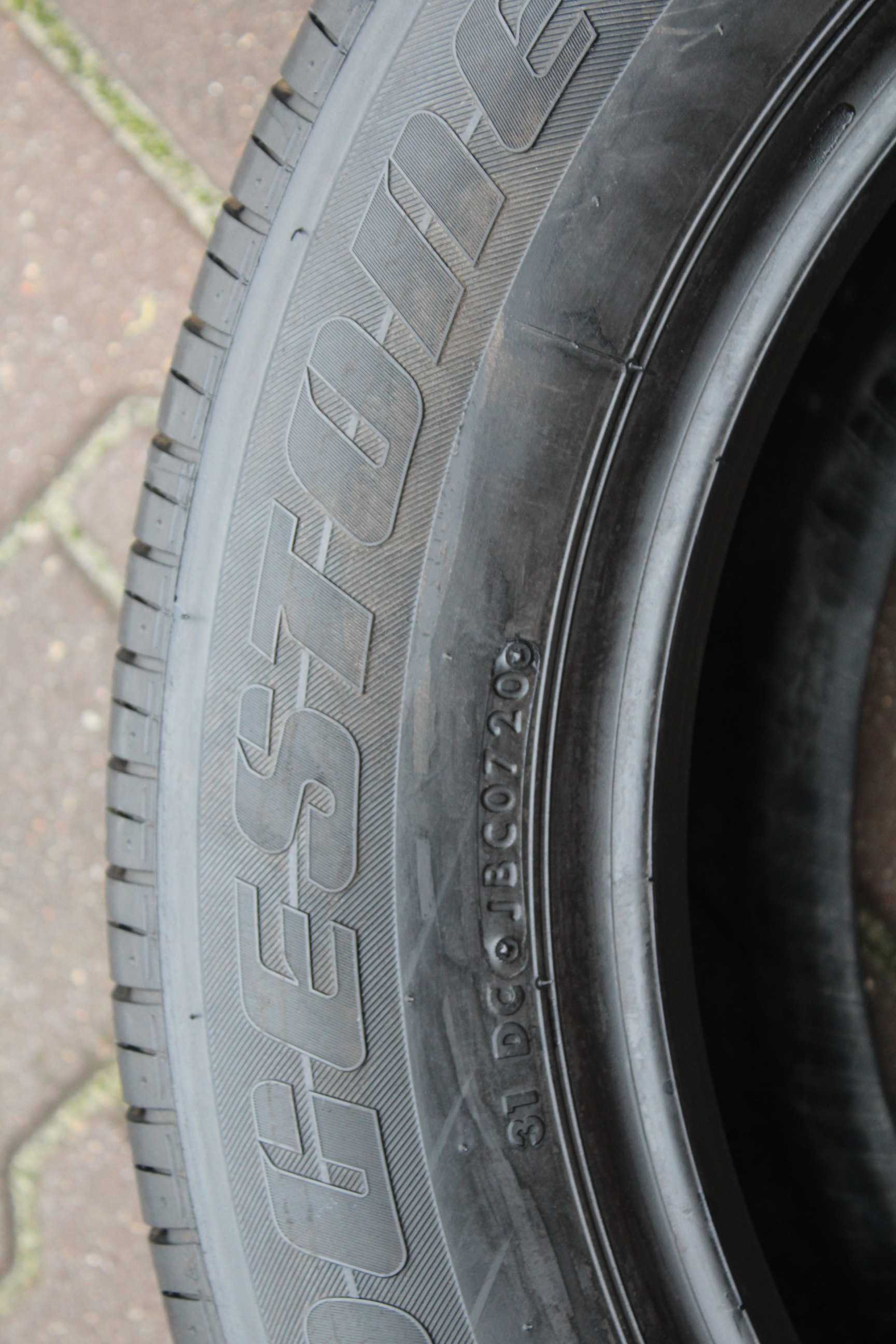 235 60 R18 Bridgestone Duler H/L 33