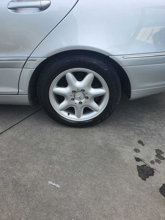 Mercedes Benz C220 CDI AUTOMÁTICA. ano 2004