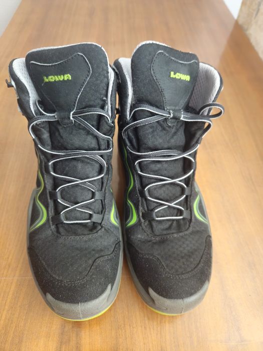 Ботинки  Lowa GTX