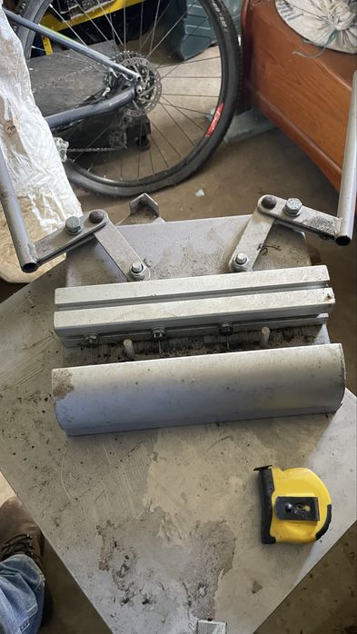 Maquina furar quadros