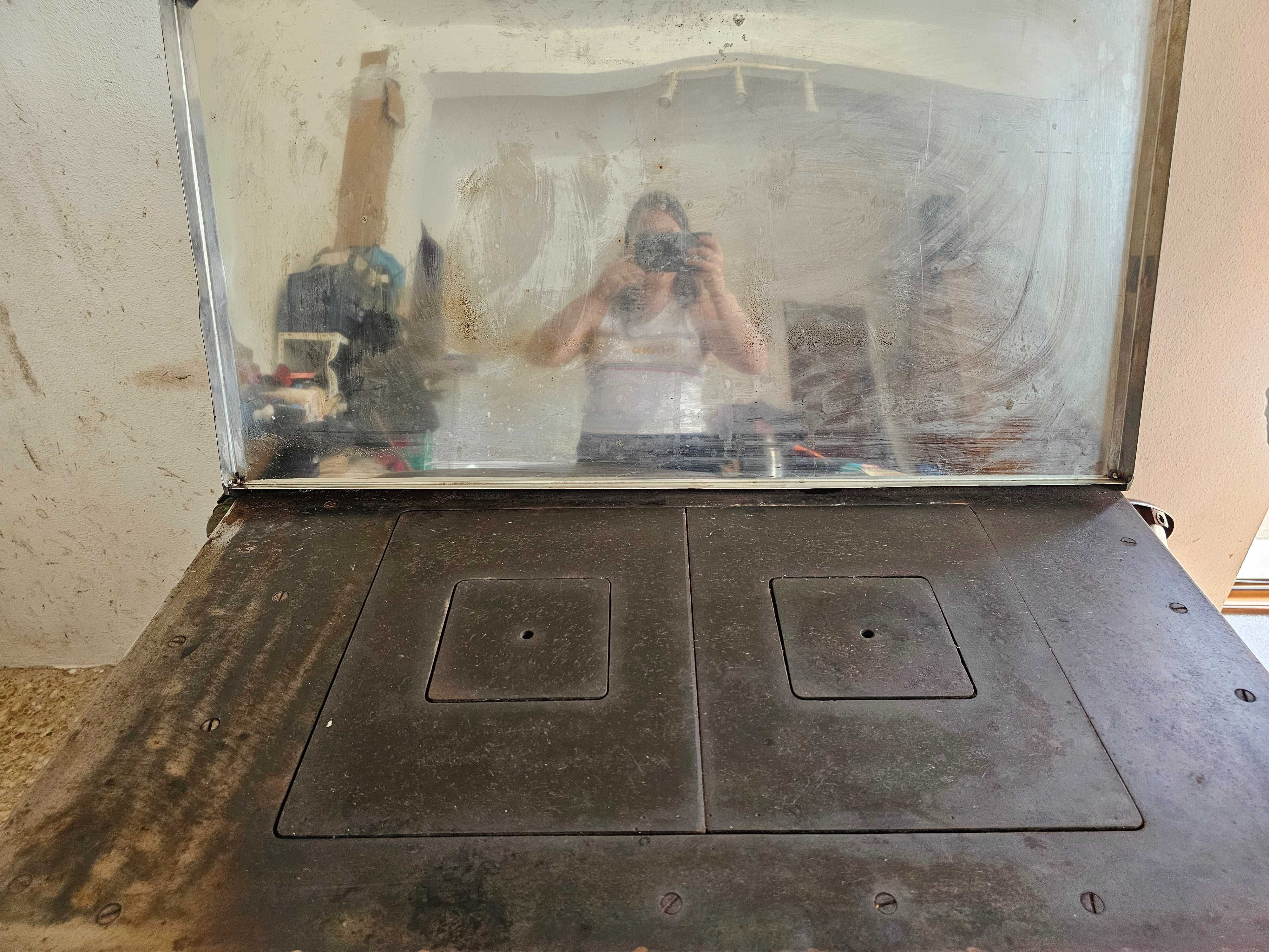 Fogao a lenha, aquecimento central e cozinha