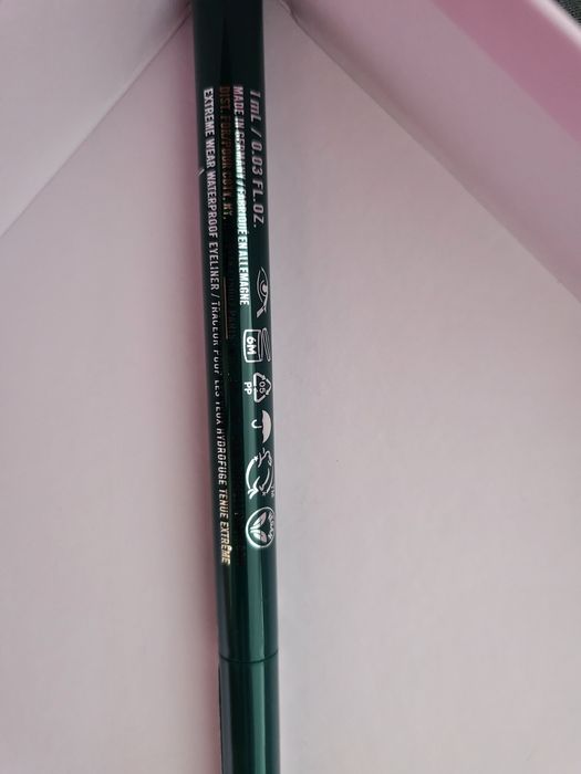 Rimmel eyeliner  wodoodporny