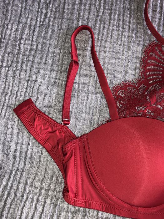 Intimissimi czerwony biustonosz stanik hoker uprząż koronka 75 C