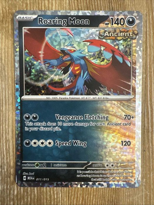 Roaring Moon - 011/015 - Holo Mcdonald's Dragon Discovery Pokemon Card