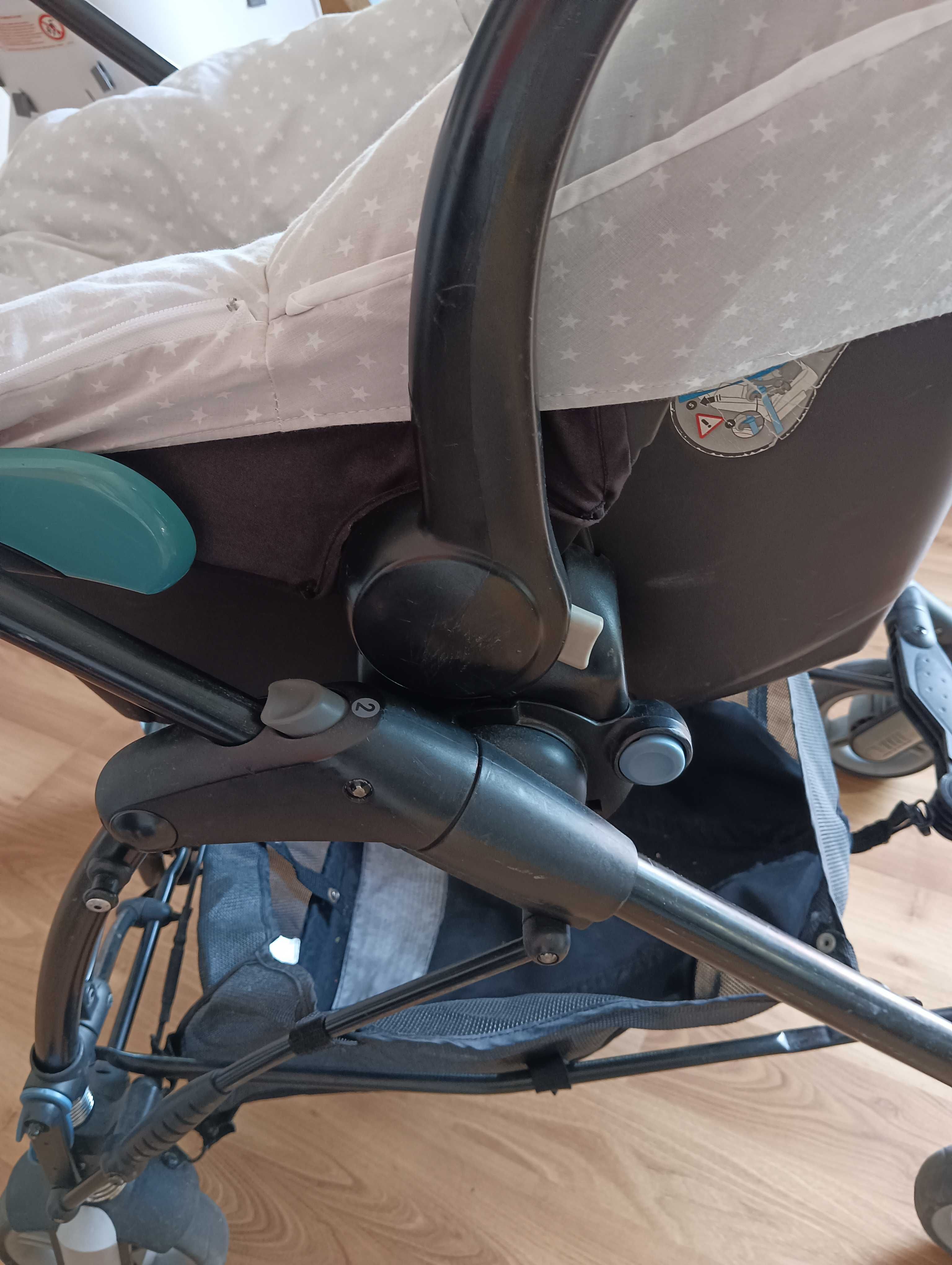 Carrinho bebé compacto trio