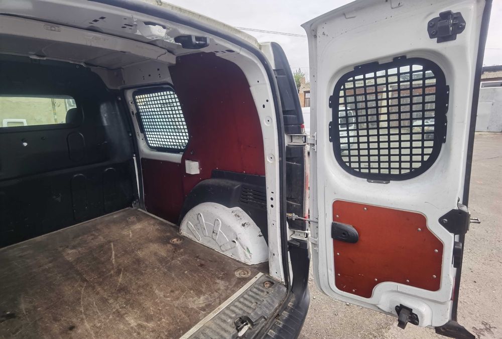 Обшивка буди.перегородка Карти. Підлога. Порогі. Фанера. Канго 08 21р