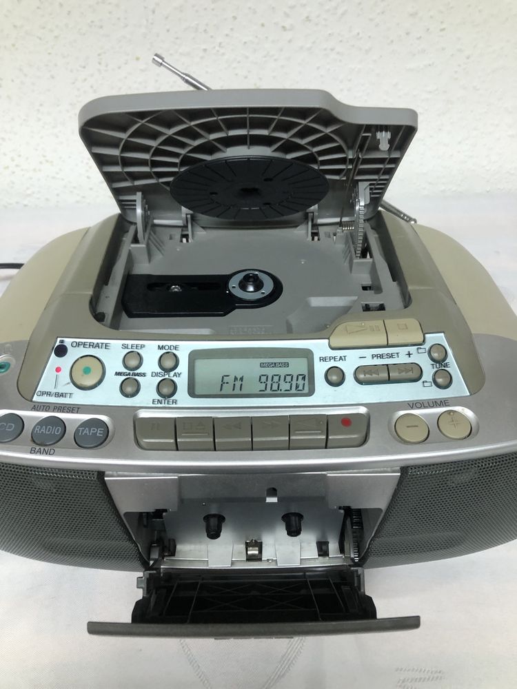 SONY CFD-S03CP radiomagnetofon FM - CD
