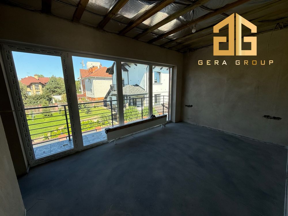 Під чистовий ремонт Дуплекс 120 кв.м, 3 сотки, газ , світло 10 кв.т,