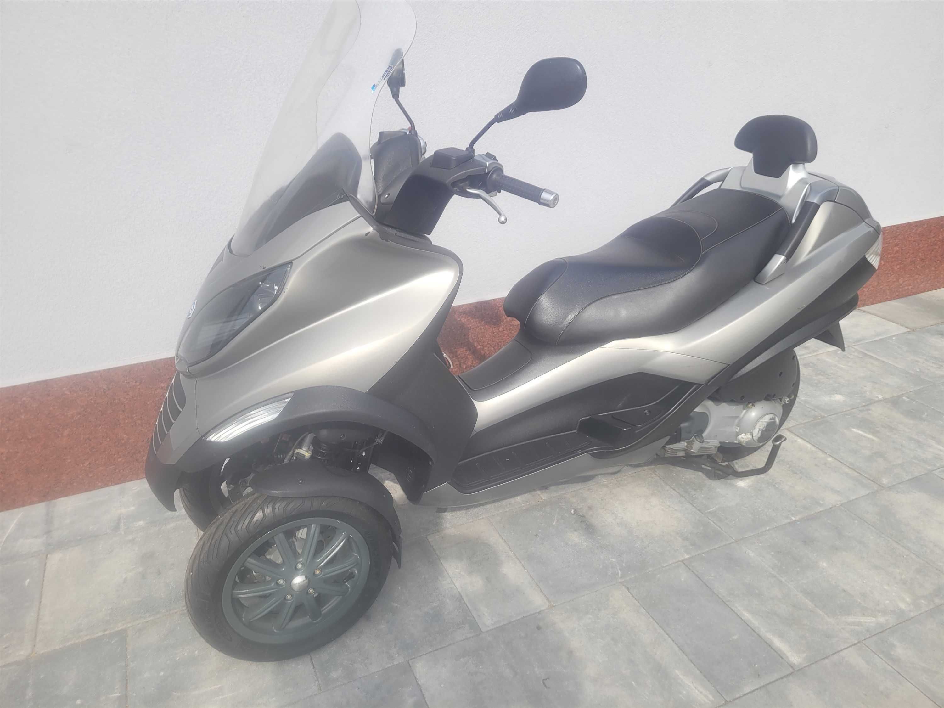 PIAGGIO MP3 125 3 kołowy raty transport zapraszam gwarancja