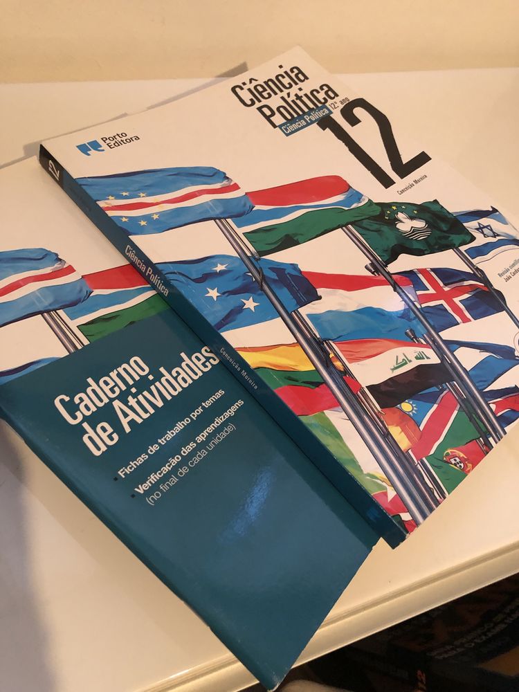 Vendo livros de apoio à disciplina de Português
