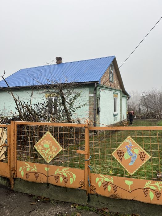 Продаж будинку  зручностями в передмісті м Долинська на площі 50 соток