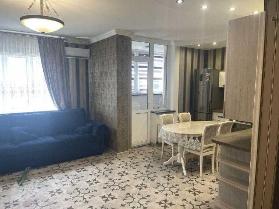 Простора та світла 3-кімнатна квартира 75 м² Урлівська 23-В