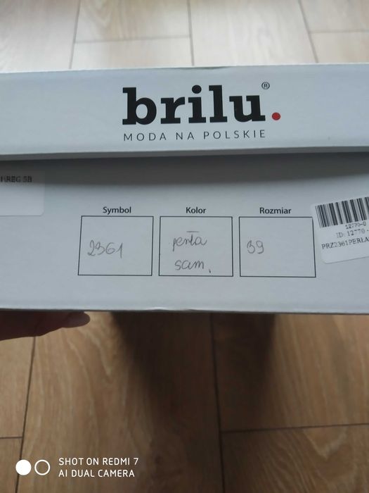 Perłowe buty ślubne marki Brilu r. 39 - stan bardzo dobry