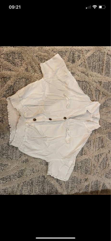 Biala bluzka crop top