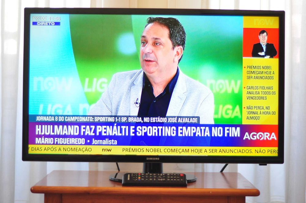televisão LED Samsung 32" em excelente estado como nova
