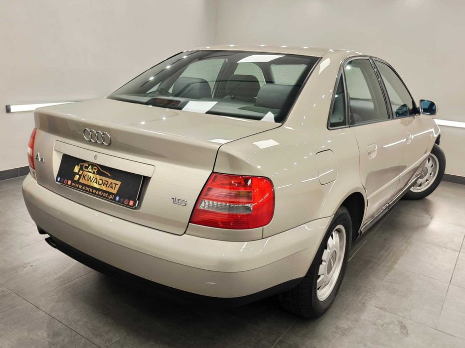 *** Audi A4 LIFT 1.6Mpi Bezwypadkowy Serwisowany 2 klucze TOP STAN ***
