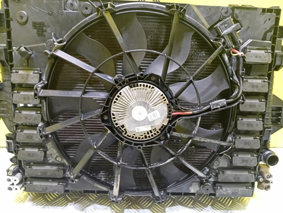 Касета радиаторів Volkswagen Touareg NF 3.0d CRCA Радиатор туарег