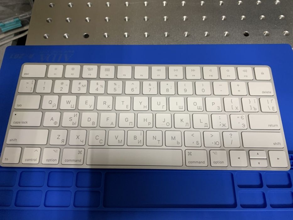 Гравировка клавиатуры ноутбука > > Лазерная гравировка на клавиатуре.