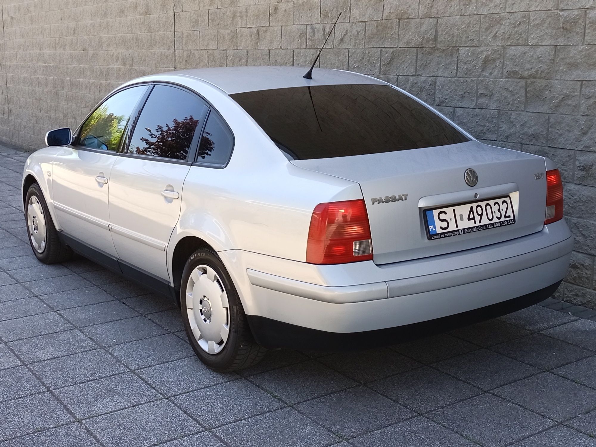 Super Stan Volkswagen Passat 1.8T 150KM 255tyś.km Alkantara Fajny stan