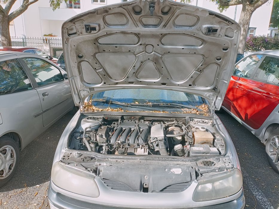 Renault laguna 1.6 RXE 110cv 5P