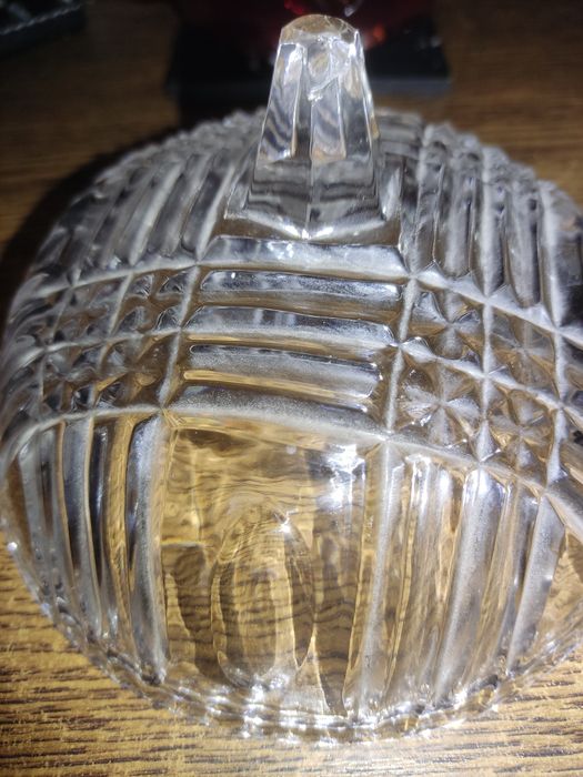 Kryształowa góra od maselnicy, bomboniery