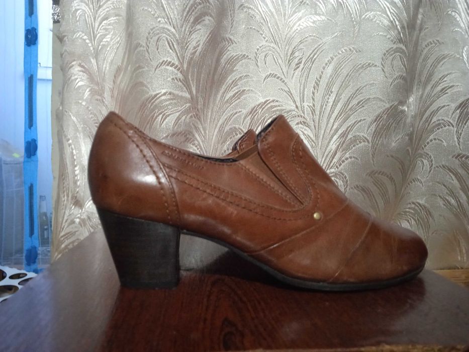 Туфлі шкіряні демісезонні, устілка 25,5 см