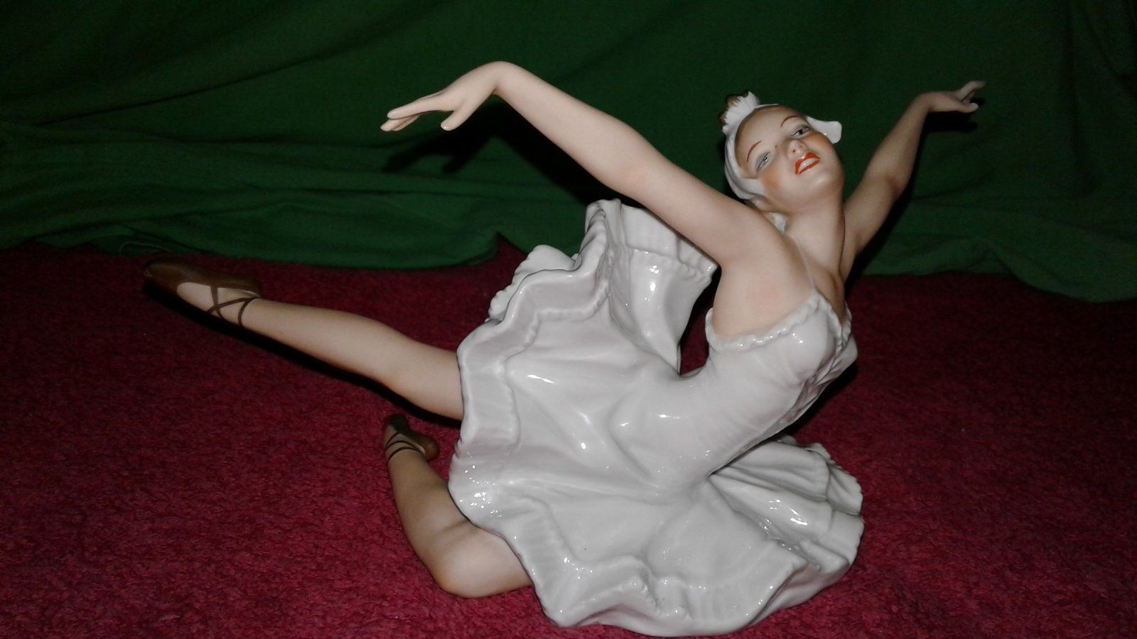 статуэтки балерина с зеркалом , пуанты, антиквариат