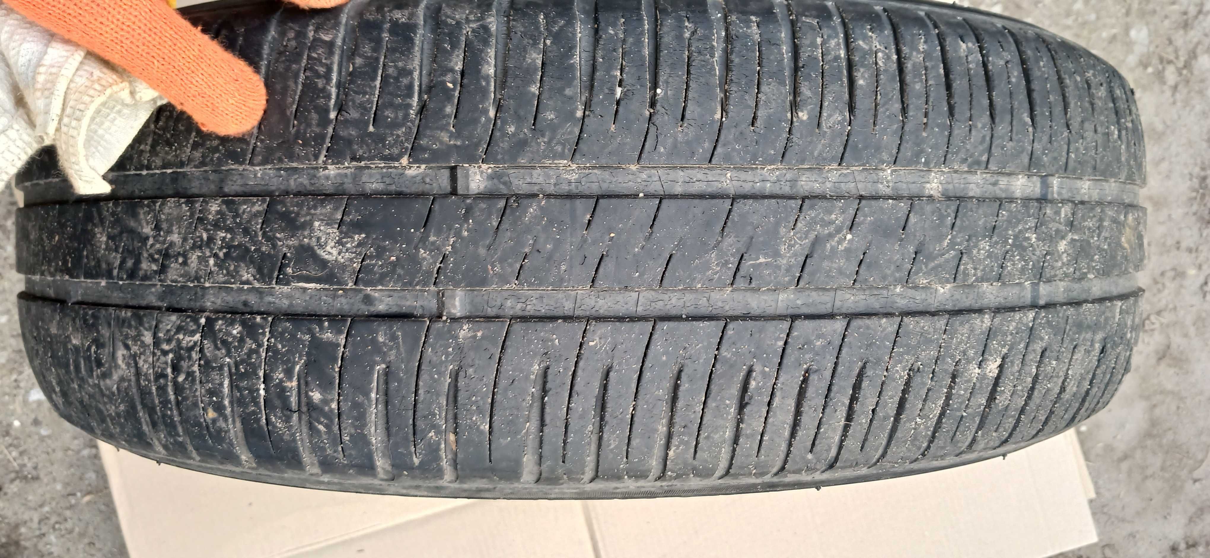 Продам літню резину Michelin