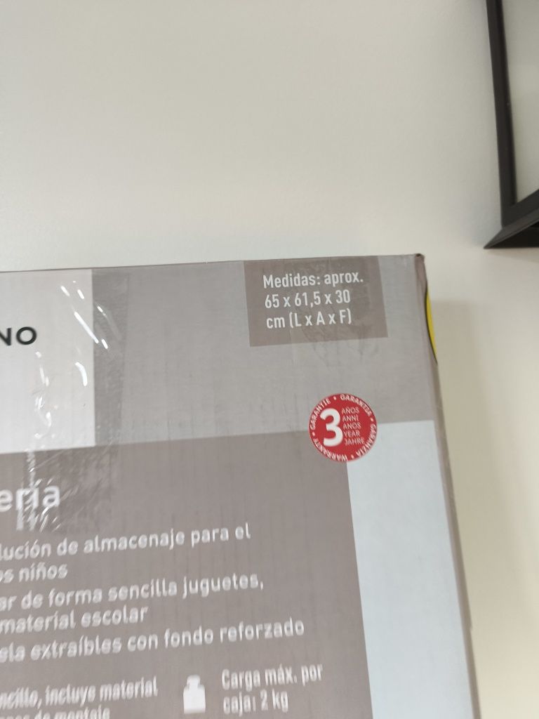 Móvel com cubos de arrumação nova ler anuncio
