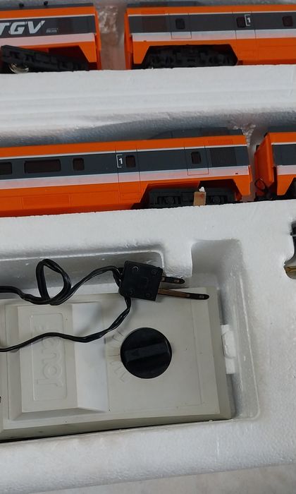 Comboio antigo Jouef TGV HO