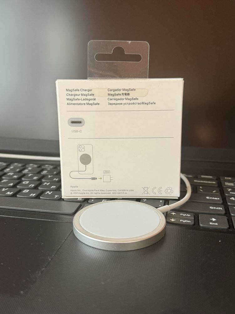 Бездротова зарядка Apple MagSafe