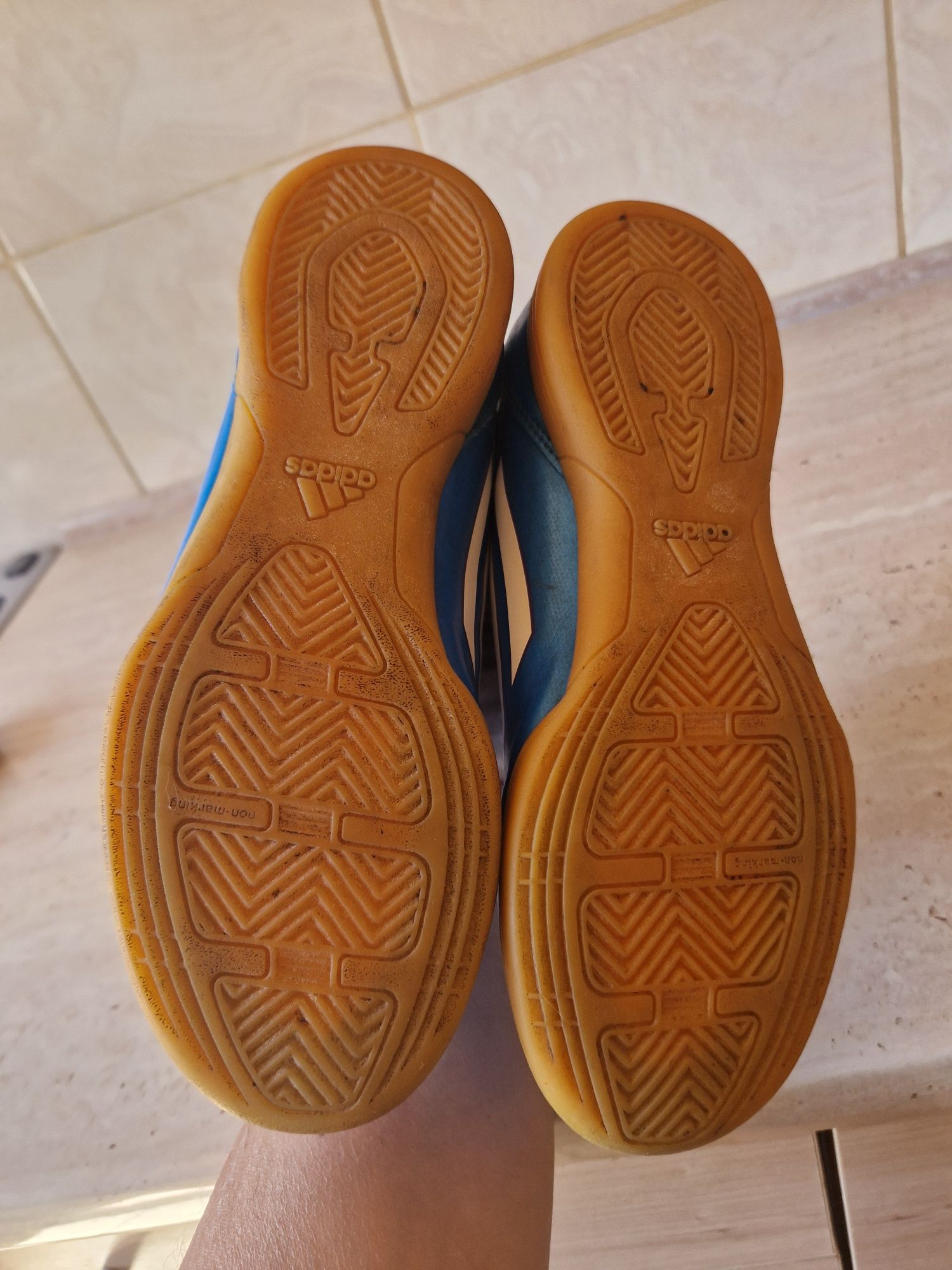 Halówki Adidas F5 r 38 i 2/3