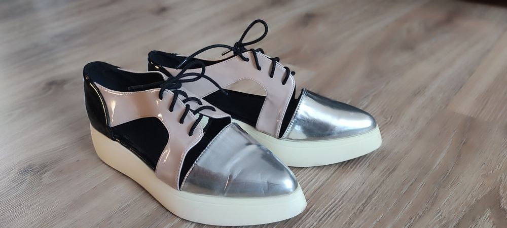 Жіночі шкіряні відкриті туфлі, босоніжки SixtiSeven Велекробританія