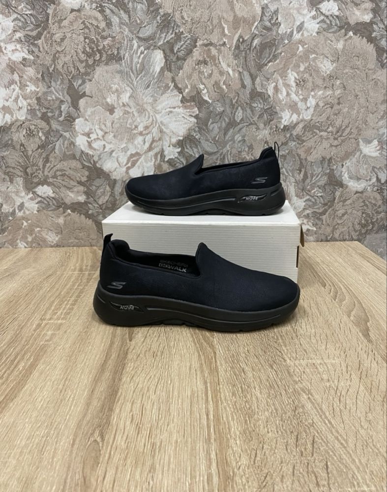 Skechers archfit р.37 мокасини сліпони кросівки