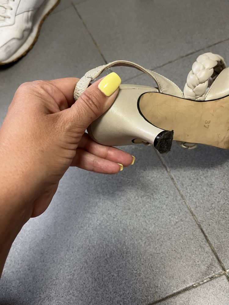 Sapatos mules Sofia Costa,como novas,tacão médio,tamanho 37,20€