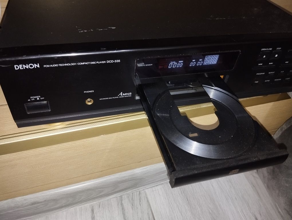 Denon DCD 335 CD Player