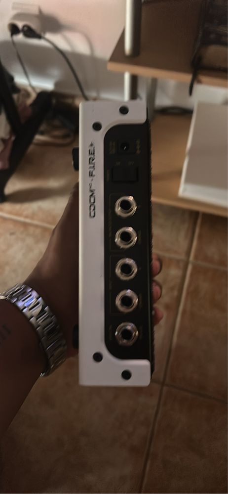 Hotone Ampero 2 Stomp