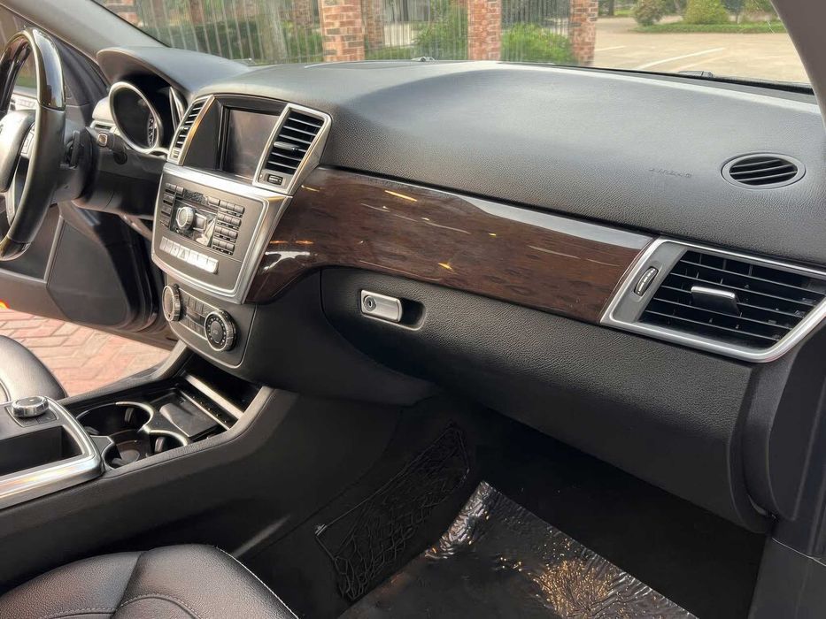 Mercedes-Benz M-Class ML 350 BlueTEC      2014