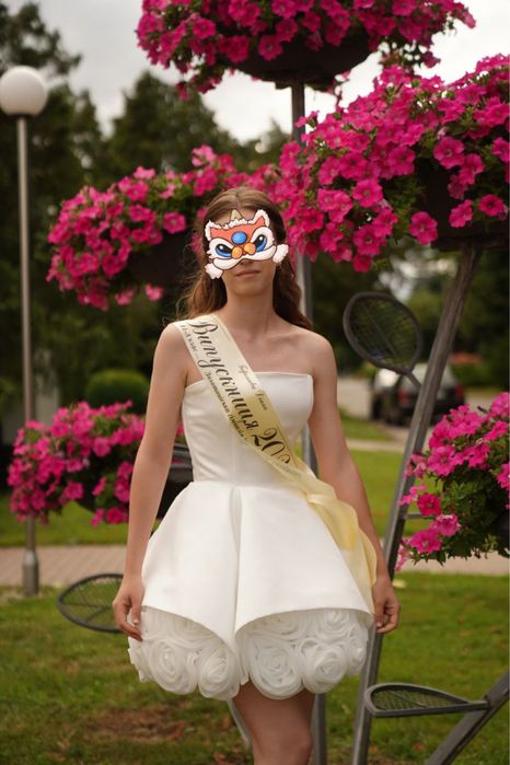 Сукня випускна.