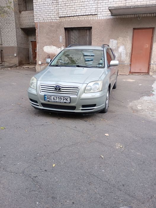 Продам Toyota Avensis