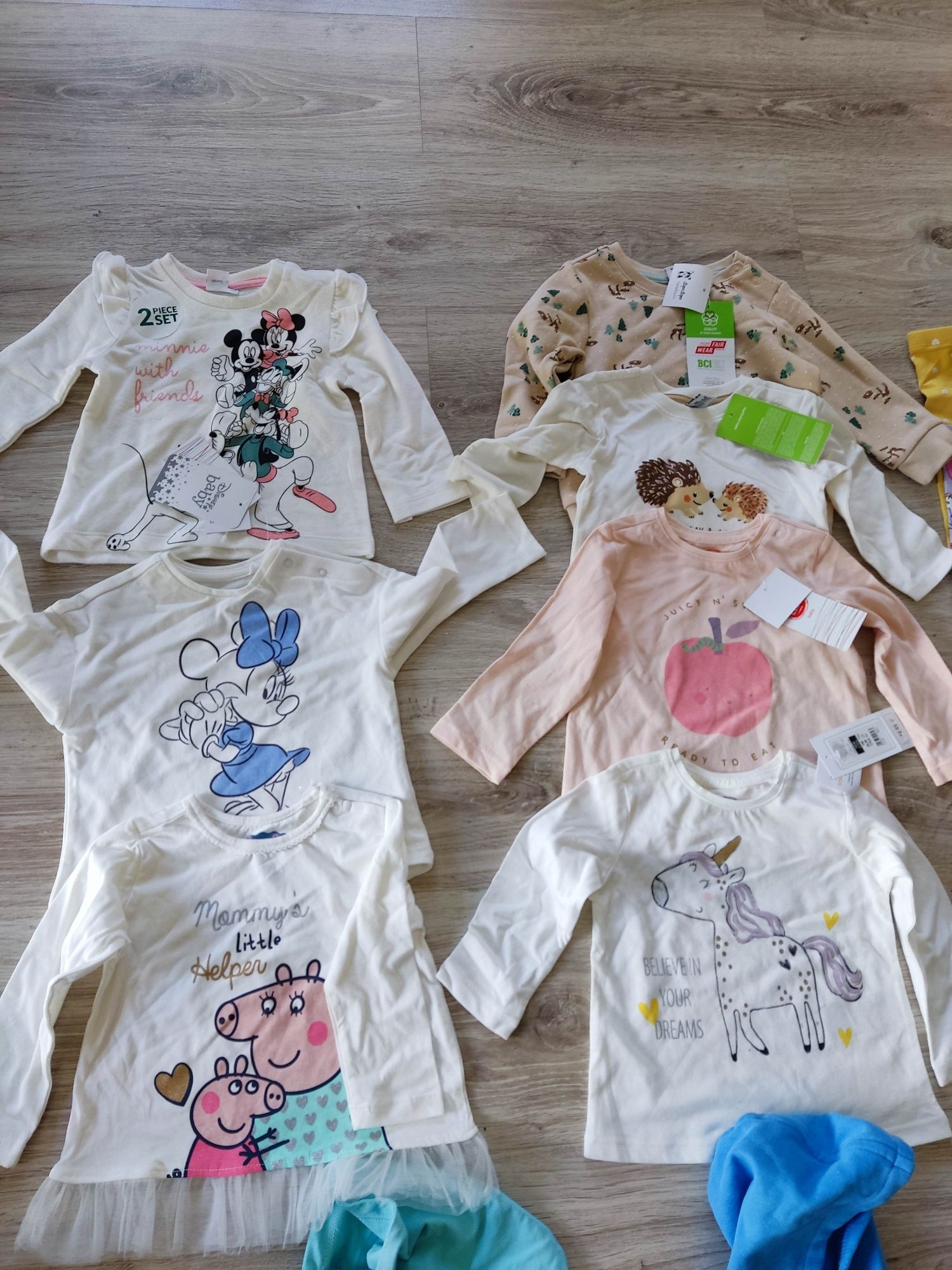 29 szt.Nowe ubranka dziewczynka r.74 Disney Świnka Peppa Mickey Minnie