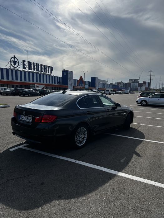 Продаю власне авто бмв ф 10