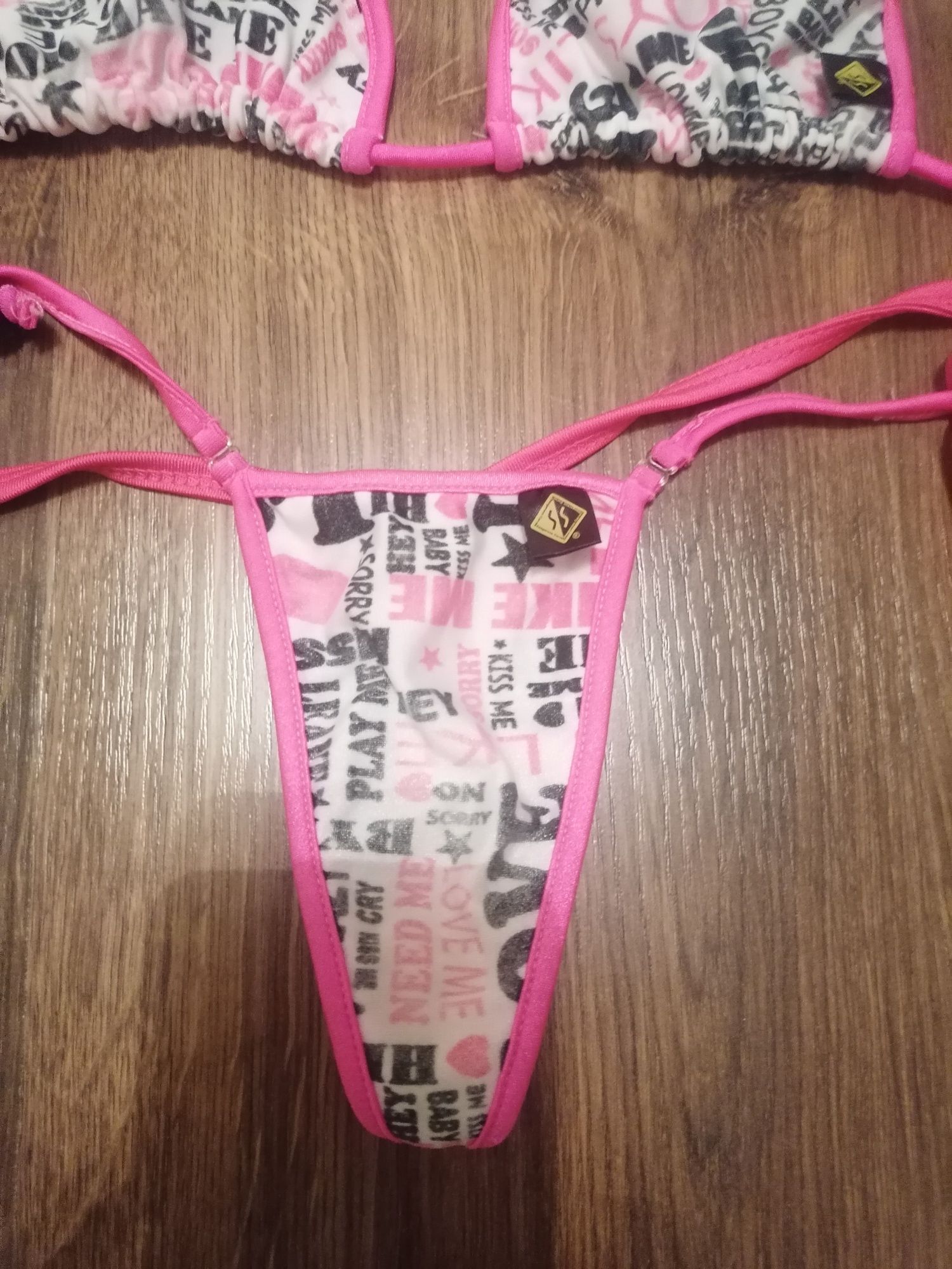 Bikini majtki stringi komplet