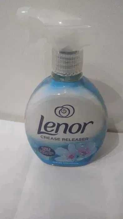 Lenor żelazko w sprayu Spring Awakening - NOWE