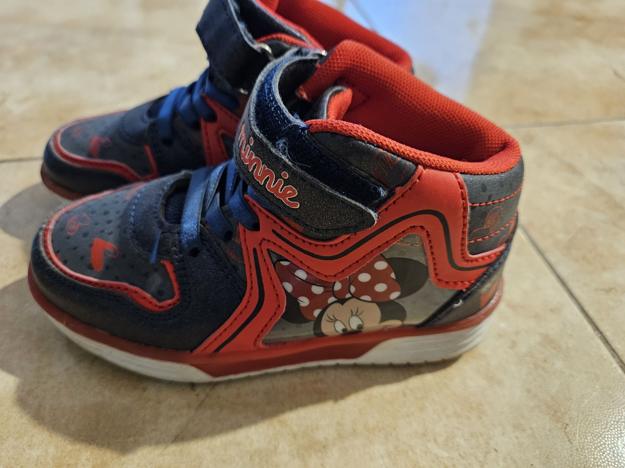 Buty dla dziewczynki świecące