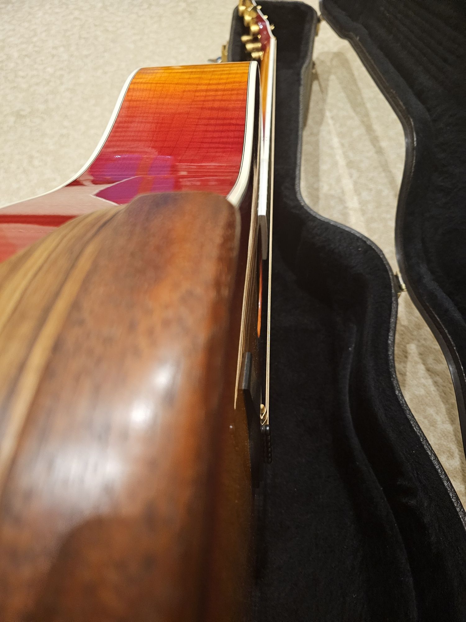 Taylor 610CE Gitara Akustyczna
