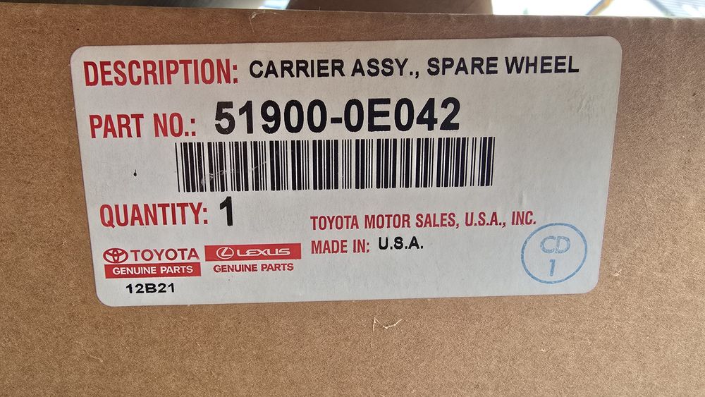 Mocowanie koła  Toyota lexus 51900-0e042 carrier assy spare wheel