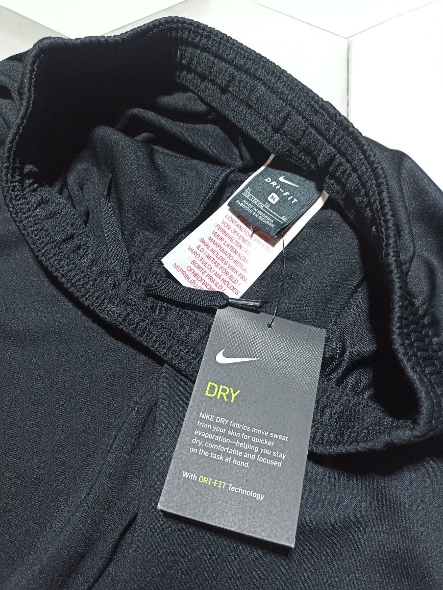 Nike Dri-Fit Football Academy 23 Running CW6124-010 Young/XL Men's/S